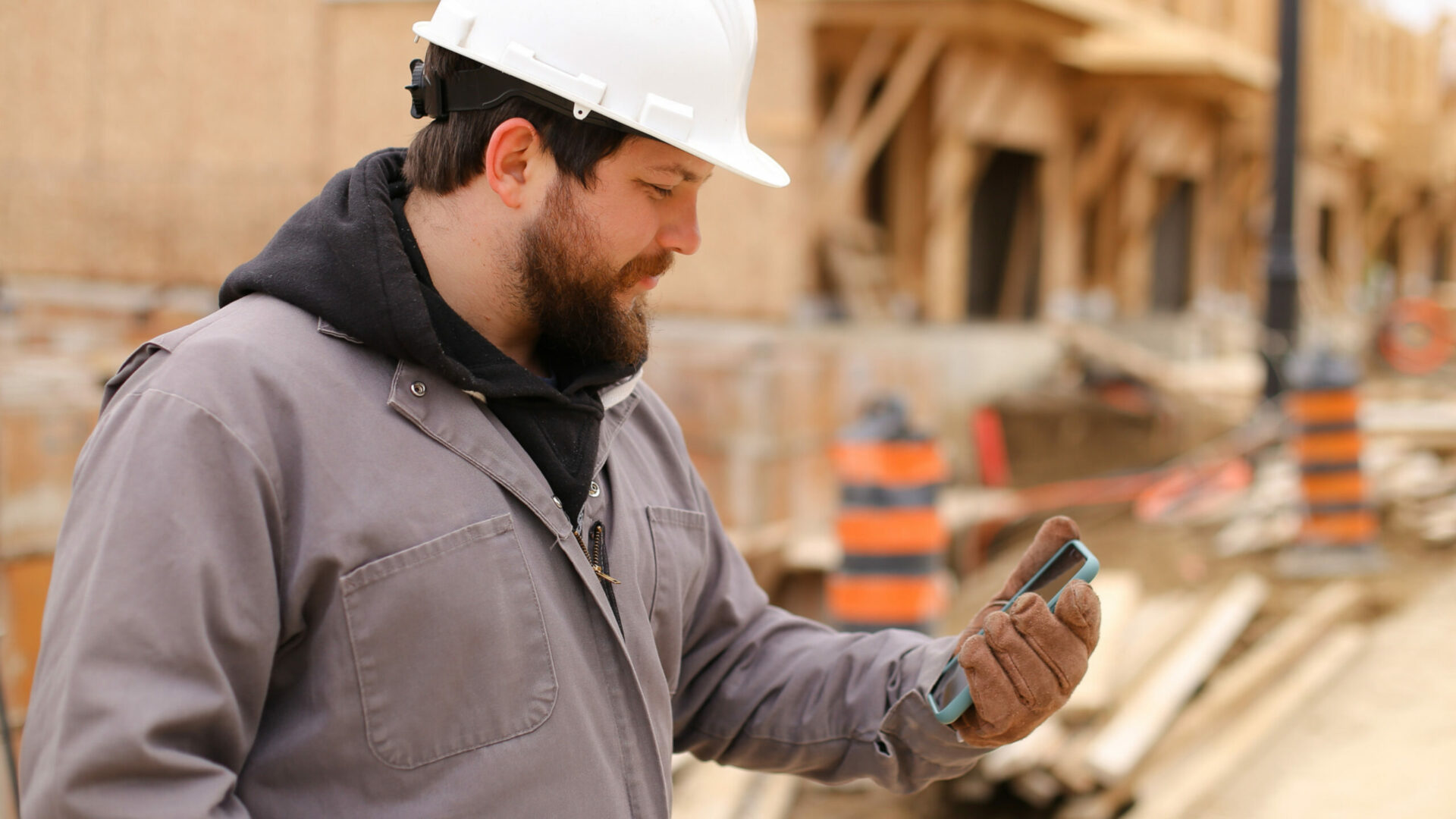 What To Post On Social Media? (Tradies & Construction Edition)